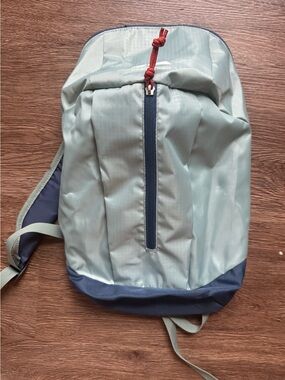 Ozark Trail Light Green and Navy Men's Backpack - Casual Daypack